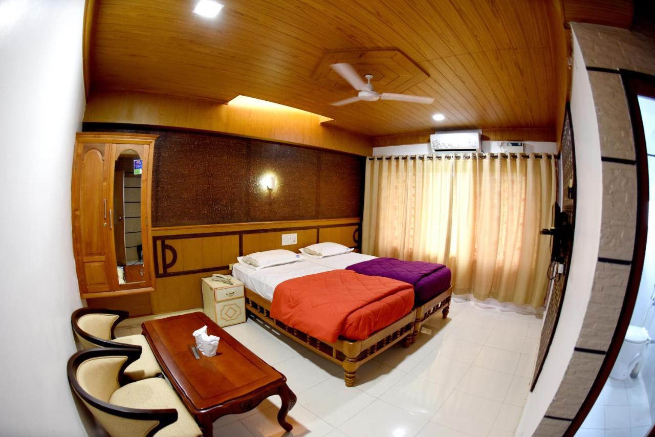 Hotel Sharada International Udupi Extérieur photo