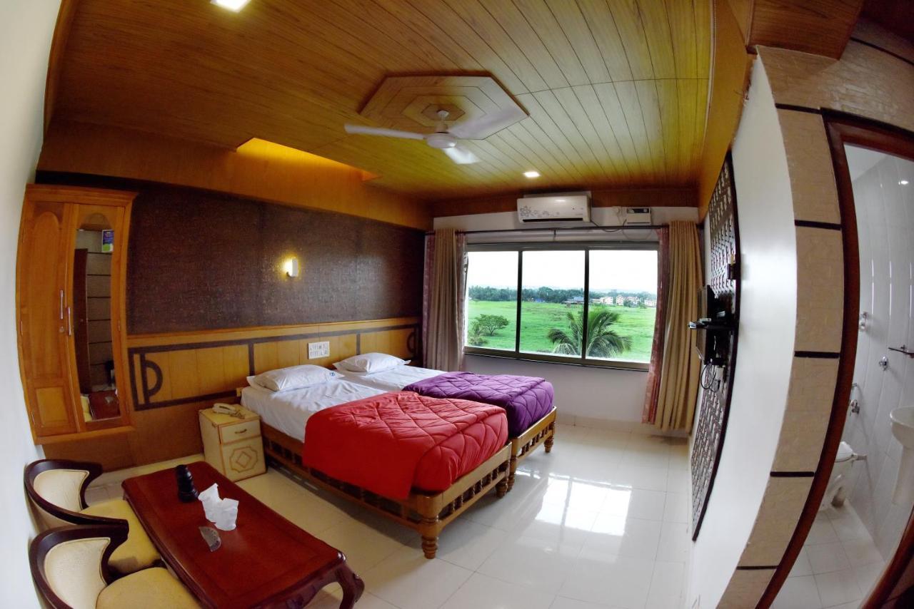Hotel Sharada International Udupi Extérieur photo