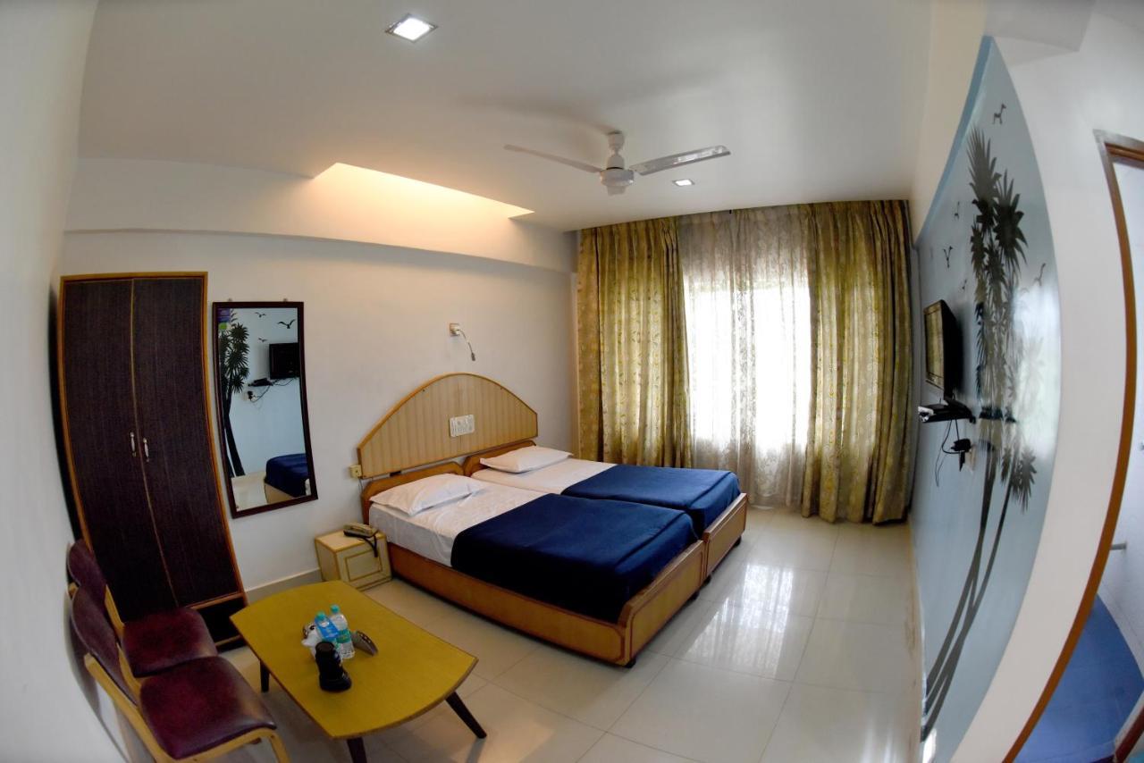 Hotel Sharada International Udupi Extérieur photo